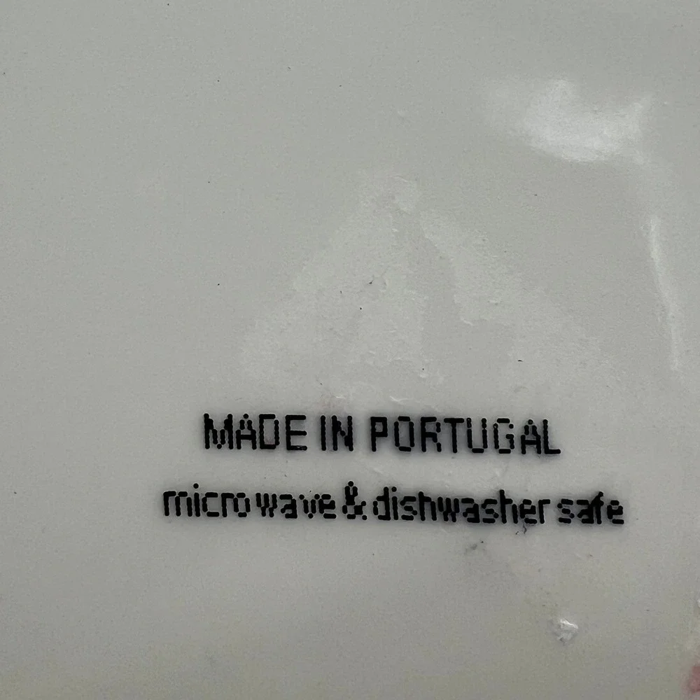 Dinner Plates Set of 4 11in Red White Polka Dot NWOT Portugal